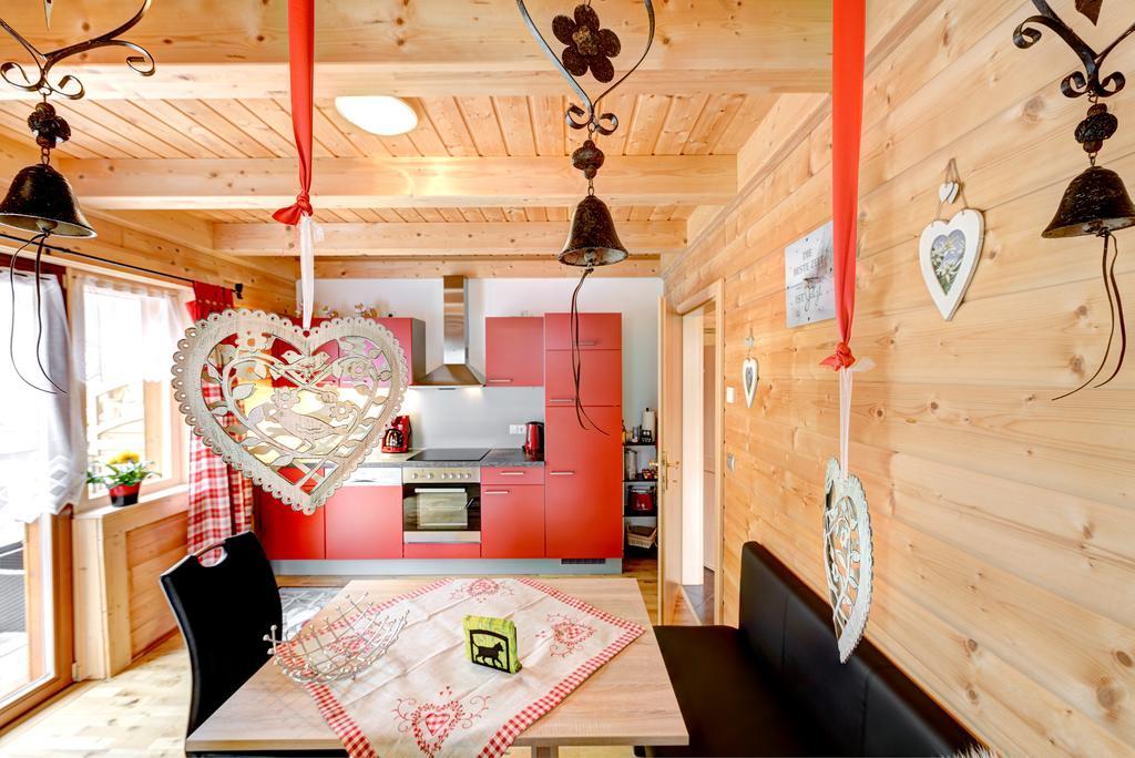 ブラントHaus Edelweissアパートメント エクステリア 写真