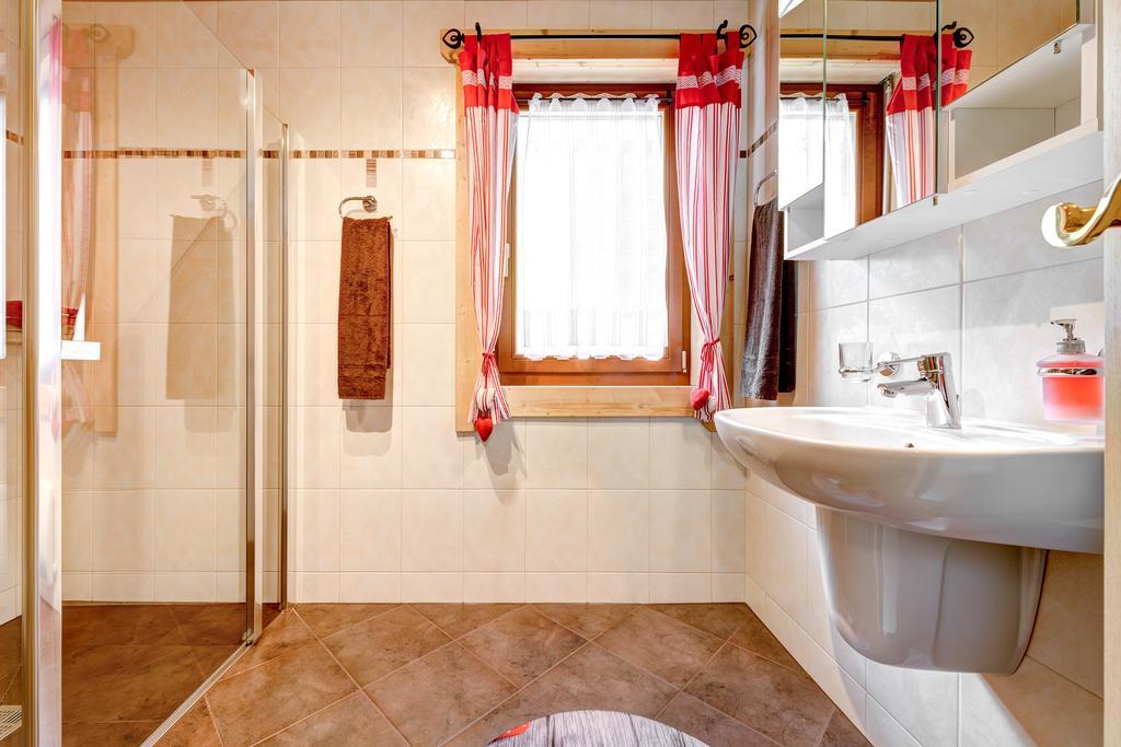 ブラントHaus Edelweissアパートメント エクステリア 写真