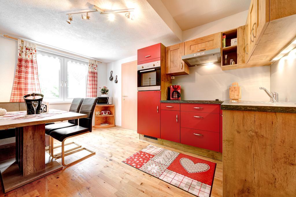 ブラントHaus Edelweissアパートメント エクステリア 写真